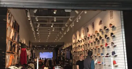 CONVERSE AVENIDA 15 CON 124 CONVERSE AVENIDA 15 CON 124